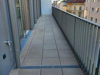 DACHGESCHOSS-ZUBAU MIT EINBAUKÜCHE+TERRASSE