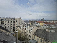 FEINE DACHGESCHOSS-WOHNUNG *ERSTBEZUG*