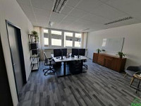 KLEINBÜRO AN DER A22/STREBERSDORF