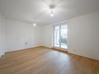 Stilvolle 2-Zimmer-Wohnung mit privatem Garten – Leben im Grünen und urbanen Flair