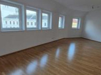 2-ZIMMER-DACHGESCHOSSTRAUM MIT TERRASSE UND EINBAUKÜCHE!