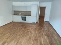 2-ZIMMER-WOHNUNG MIT KÜCHENZEILE!