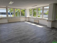 53,26 m² - BÜRO DIREKT AN DER A22-ABFAHRT!!!
