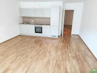 2-ZIMMER-WOHNUNG MIT KÜCHENZEILE!