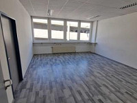 KLEINBÜRO AN DER A22/STREBERSDORF