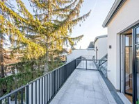 Großzügige 4 Zimmer für Familien mit perfekter Anbindung