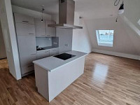 WUNDERSCHÖNE DACHGESCHOSS-WOHNUNG *ERSTBEZUG*