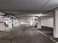 FREIE GARAGENPLÄTZE *NÄHE MATZLEINSDORFER PLATZ*