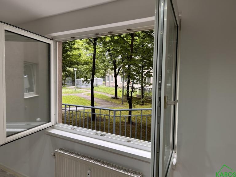 2-ZIMMER-WOHNUNG *AM WALDMÜLLERPARK*