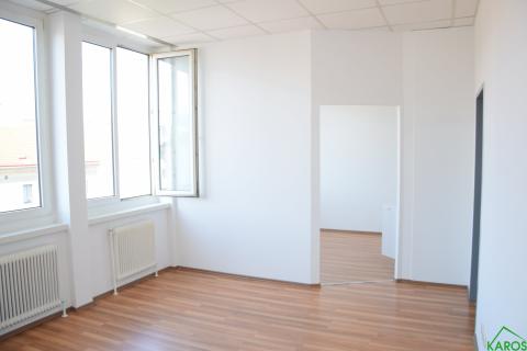 IDEALE STARTWOHNUNG *MIT KÜCHENZEILE*
