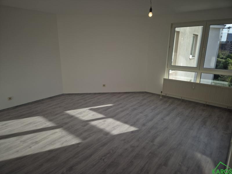 2-ZIMMER-WOHNUNG AM WALDMÜLLERPARK
