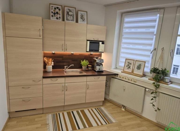 Jungunternehmer aufgepasst - 65m² Büro/Praxis mit Garagenplatz, Lift &amp; Einbauküche in Spitznähe!