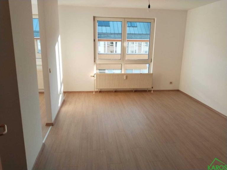 **FÜR UNS ZWEI**