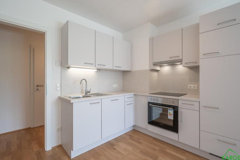 HOCHWERTIGE DACHGESCHOSSWOHNUNG *INKL. EINBAUKÜCHE*