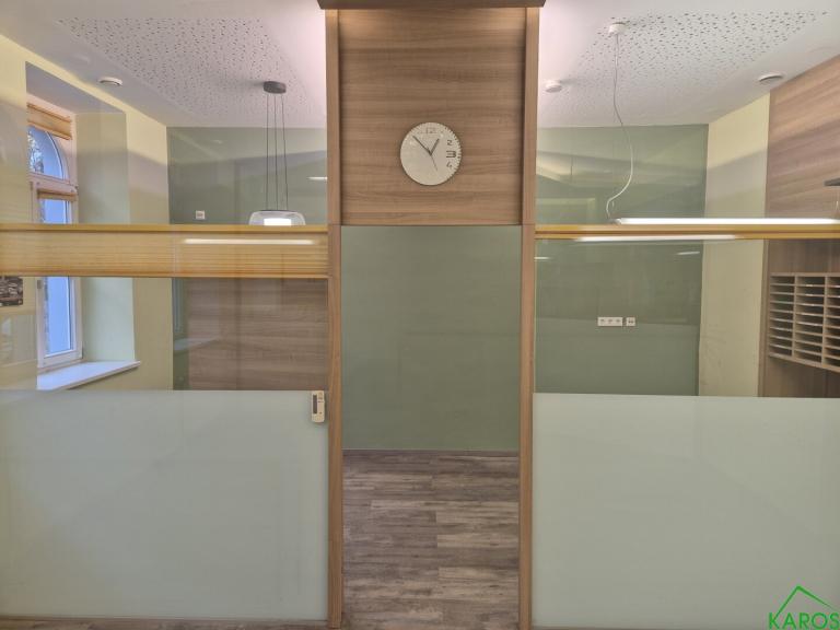 EINGERICHTETES GESCHÄFTSLOKAL WARTET AUF DIE ERÖFFNUNG!