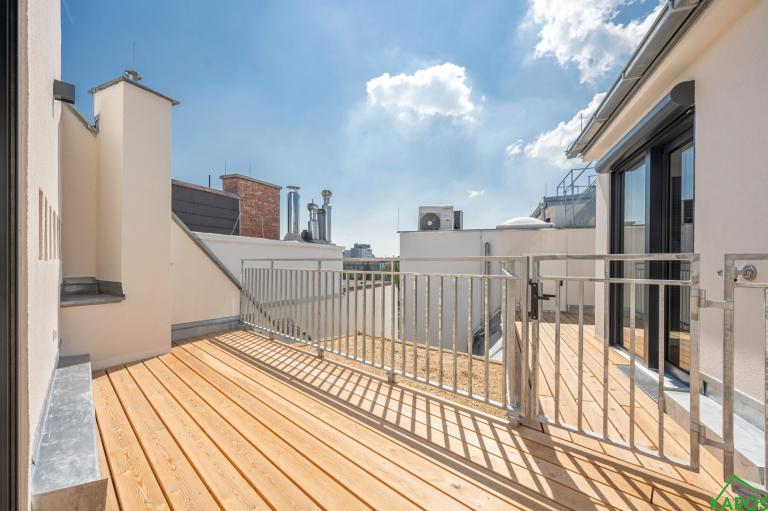 *TRAUMHAFTE DACHGESCHOSS - MAISONETTE - JETZT EINZIEHEN*