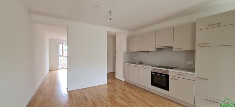 WUNDERSCHÖNER *ERSTBEZUG* MIT BALKON UND KÜCHE